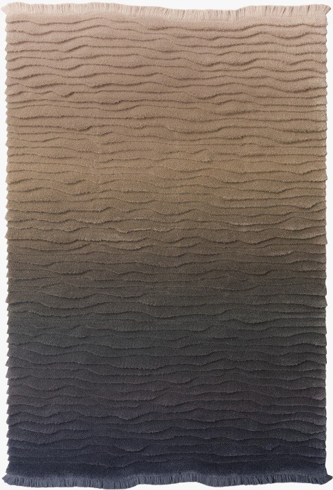 Hand-tufted rug 8